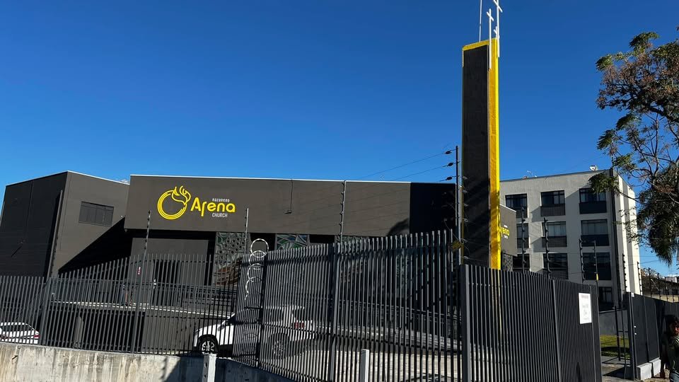 Nazareno Arena Church – Primeira Igreja do Nazareno em Curitiba